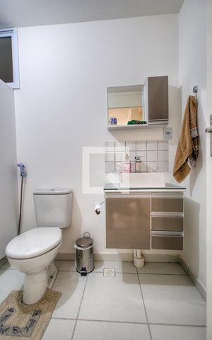 Apartamento à venda com 45m², 2 quartos e 1 vaga Apartamento à venda com 45m², 2 quartos e 1 vagaBanheiro