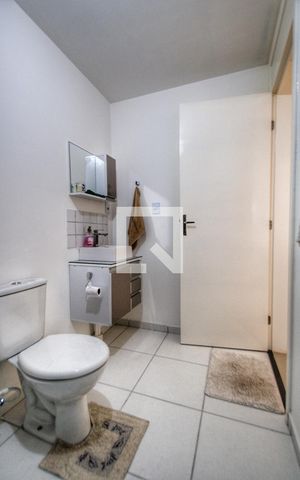 Apartamento à venda com 45m², 2 quartos e 1 vaga Apartamento à venda com 45m², 2 quartos e 1 vagaBanheiro