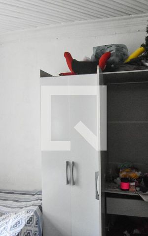 Casa para alugar com 50m², 1 quarto e 1 vaga Casa para alugar com 50m², 1 quarto e 1 vagaQuarto