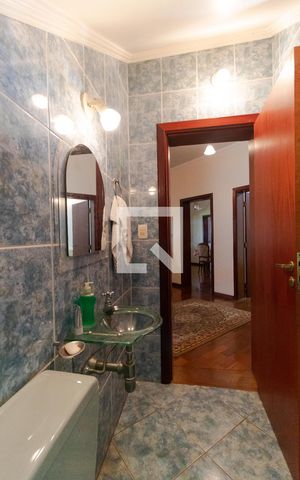 Casa à venda com 464m², 6 quartos e 2 vagasLavabo