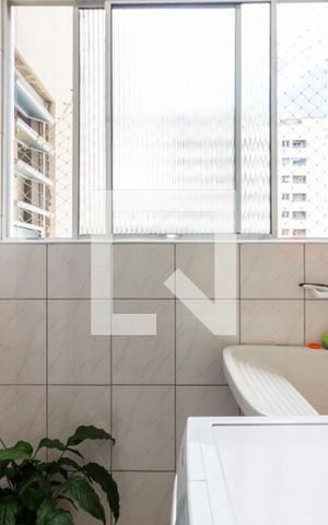 Apartamento à venda com 75m², 2 quartos e 1 vagaÁrea de Serviço