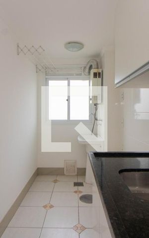 Apartamento à venda com 62m², 2 quartos e 1 vaga Apartamento à venda com 62m², 2 quartos e 1 vagaCozinha e Área de Serviço