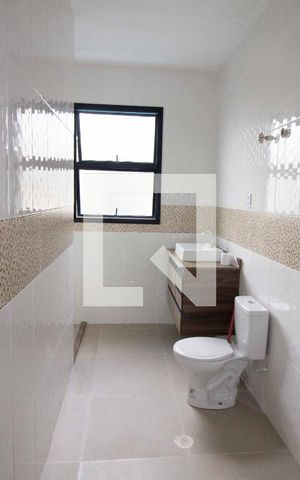 Casa para alugar com 120m², 3 quartos e sem vaga Casa para alugar com 120m², 3 quartos e sem vagaBanheiro