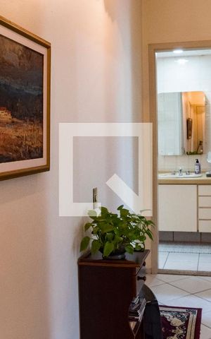 Apartamento à venda com 90m², 2 quartos e 1 vagaCorredor