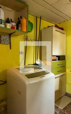 Casa à venda com 125m², 3 quartos e 2 vagas Casa à venda com 125m², 3 quartos e 2 vagasÁrea de Serviço