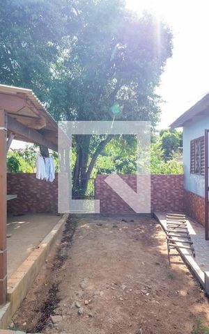 Casa à venda com 60m², 1 quarto e sem vagaQuintal