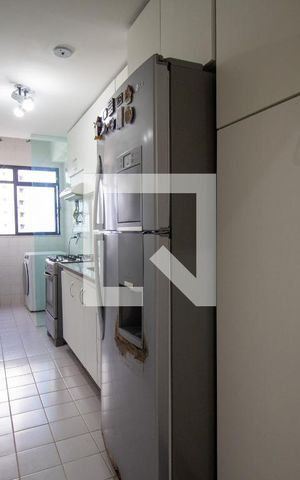 Apartamento à venda com 92m², 2 quartos e 2 vagas Apartamento à venda com 92m², 2 quartos e 2 vagasCozinha e Área de Serviço