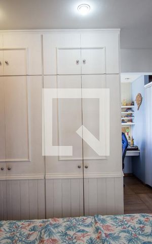 Apartamento à venda com 92m², 2 quartos e 2 vagas Apartamento à venda com 92m², 2 quartos e 2 vagasSuíte