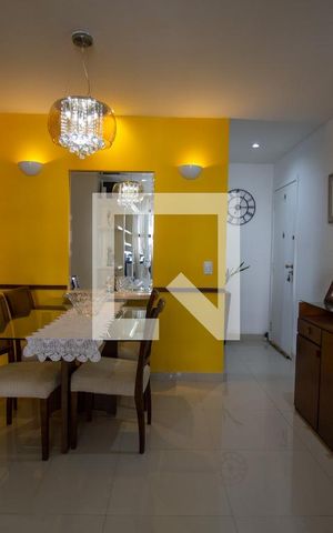 Apartamento à venda com 92m², 2 quartos e 2 vagas Apartamento à venda com 92m², 2 quartos e 2 vagasSala