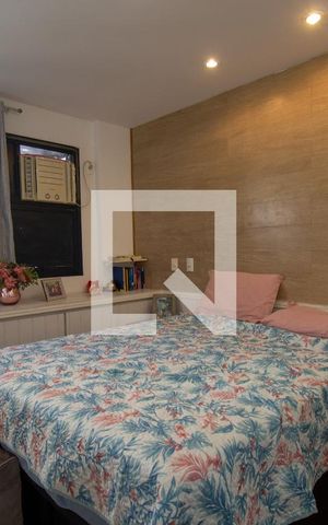Apartamento à venda com 92m², 2 quartos e 2 vagas Apartamento à venda com 92m², 2 quartos e 2 vagasSuíte