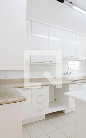 Apartamento para alugar com 124m², 3 quartos e 3 vagasCozinha 