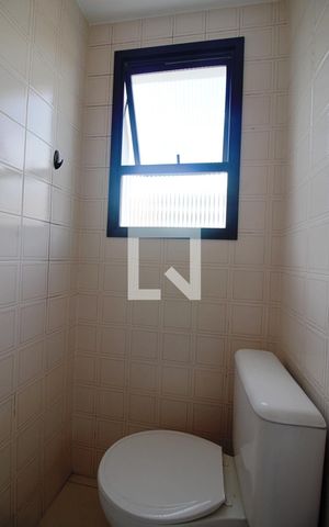 Apartamento para alugar com 124m², 3 quartos e 3 vagasBanheiro de serviço