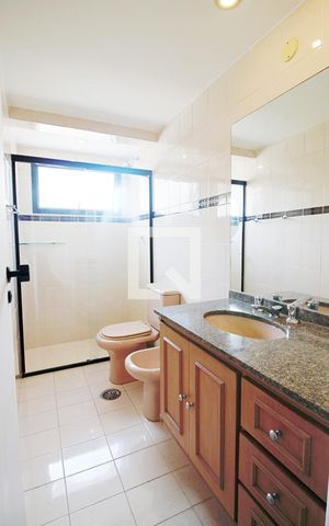 Apartamento para alugar com 124m², 3 quartos e 3 vagasBanheiro Social