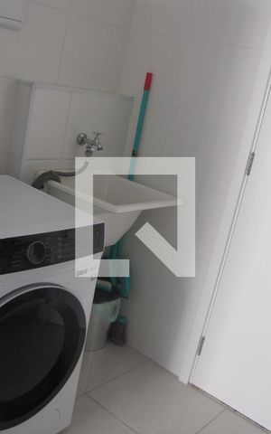 Apartamento à venda com 28m², 1 quarto e sem vagaÁrea de Serviço