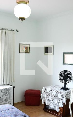 Casa de condomínio para alugar com 315m², 3 quartos e 6 vagasSuíte 3 