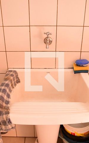 Casa de condomínio para alugar com 315m², 3 quartos e 6 vagasÁrea de Serviço