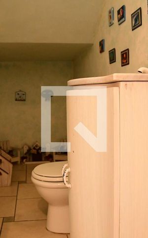 Casa de condomínio para alugar com 315m², 3 quartos e 6 vagasLavabo