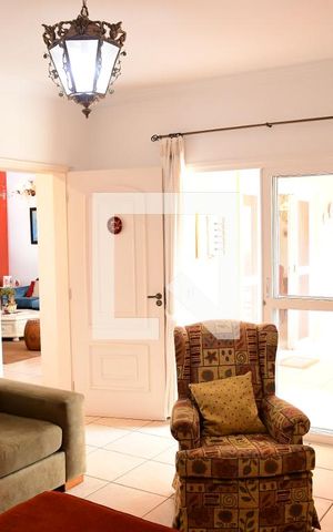 Casa de condomínio para alugar com 315m², 3 quartos e 6 vagasSala