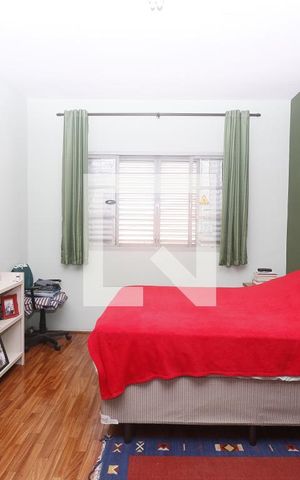 Casa à venda com 420m², 4 quartos e 6 vagasQuarto 4