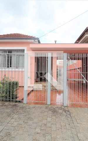 Casa à venda com 420m², 4 quartos e 6 vagasFachada