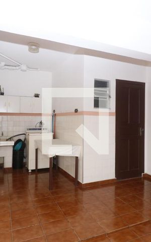 Casa à venda com 420m², 4 quartos e 6 vagasÁrea de Serviço