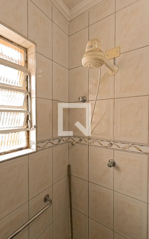 Casa à venda com 380m², 3 quartos e 4 vagas Casa à venda com 380m², 3 quartos e 4 vagasEdícula