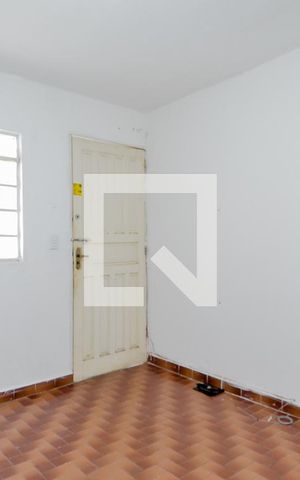Casa à venda com 45m², 2 quartos e sem vagaSala