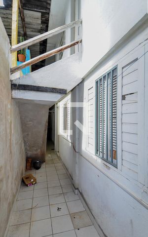 Casa à venda com 45m², 2 quartos e sem vagaÁrea de serviço