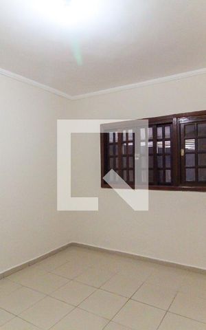 Casa para alugar com 75m², 2 quartos e 1 vaga Casa para alugar com 75m², 2 quartos e 1 vagaQuarto 1
