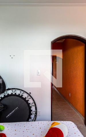 Casa à venda com 212m², 3 quartos e 2 vagas Casa à venda com 212m², 3 quartos e 2 vagasQuarto 1