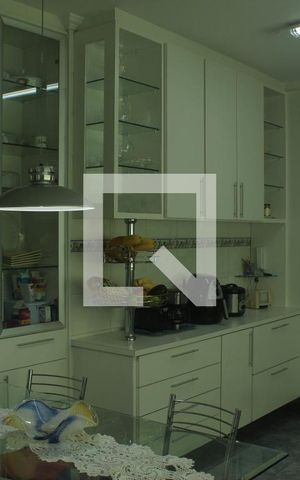 Casa para alugar com 414m², 5 quartos e 7 vagasCozinha