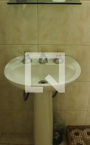 Casa para alugar com 414m², 5 quartos e 7 vagasBanheiro da Suíte 3