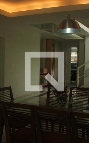 Casa para alugar com 414m², 5 quartos e 7 vagasSala
