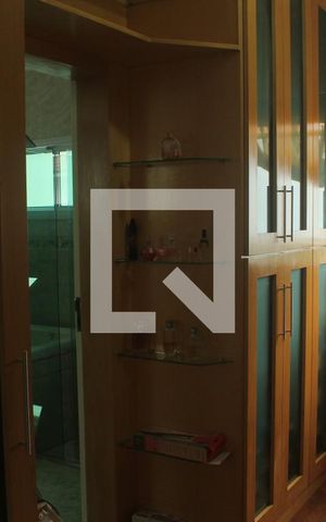 Casa para alugar com 414m², 5 quartos e 7 vagasCloset da suíte