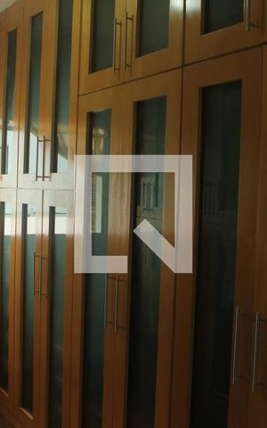Casa para alugar com 414m², 5 quartos e 7 vagasCloset da suíte