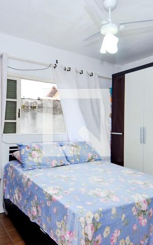 Casa à venda com 120m², 2 quartos e 2 vagasQuarto 2 - Suíte