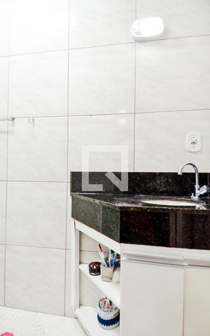 Casa à venda com 120m², 2 quartos e 2 vagasBanheiro da Suíte