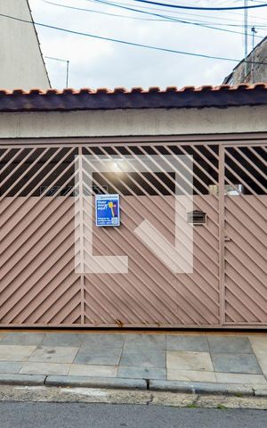 Casa à venda com 120m², 2 quartos e 2 vagasFachada