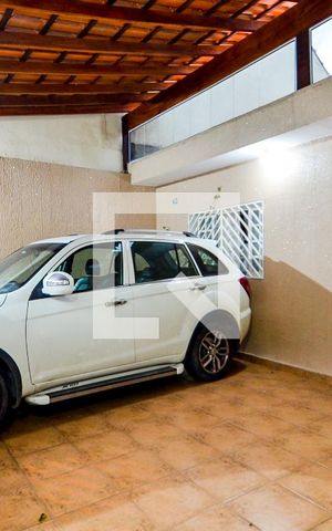 Casa à venda com 120m², 2 quartos e 2 vagasGaragem