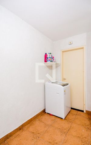 Casa à venda com 120m², 2 quartos e 2 vagasQuarto de Serviço