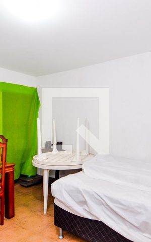 Casa à venda com 120m², 2 quartos e 2 vagasQuarto de Serviço