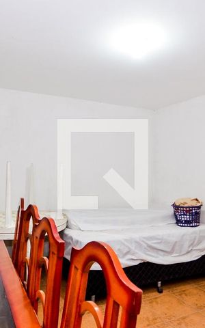 Casa à venda com 120m², 2 quartos e 2 vagasQuarto de Serviço