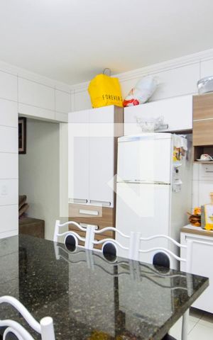 Casa à venda com 120m², 2 quartos e 2 vagasCozinha
