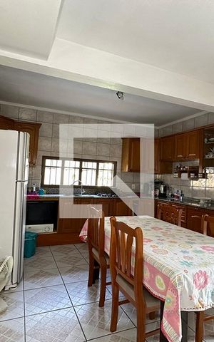 Casa à venda com 250m², 3 quartos e 3 vagasCozinha