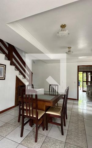 Casa à venda com 250m², 3 quartos e 3 vagasSala de Jantar