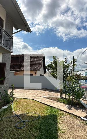 Casa à venda com 250m², 3 quartos e 3 vagasQuintal