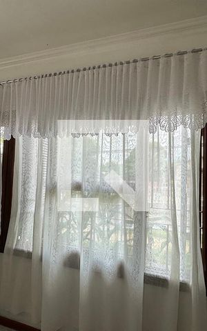 Casa à venda com 250m², 3 quartos e 3 vagasSala