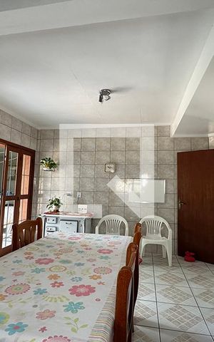 Casa à venda com 250m², 3 quartos e 3 vagasCozinha