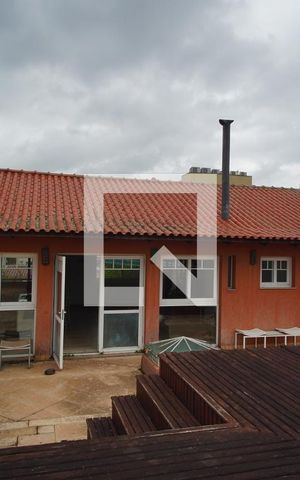 Casa à venda com 900m², 6 quartos e 4 vagasVista Terraço 