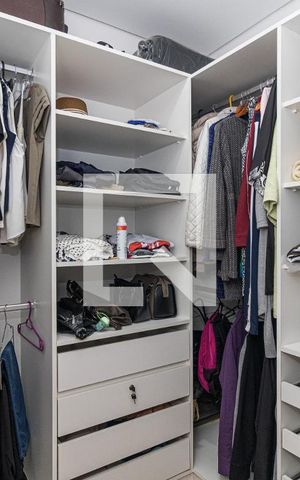 Casa à venda com 420m², 4 quartos e 10 vagasCloset